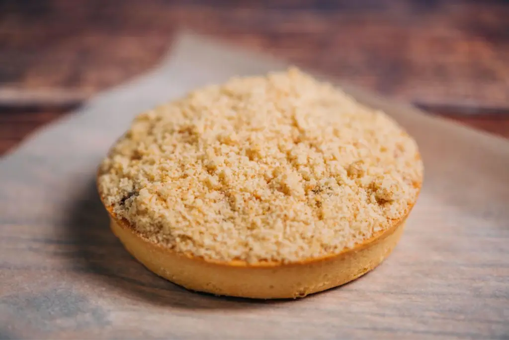 Apple + Cinnamon Crumble